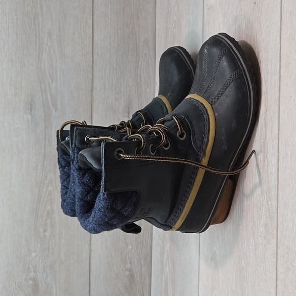 Sorel Women Ankle Leather Rubber Duck shoes boots sz 8.5 - Picture 1 of 12